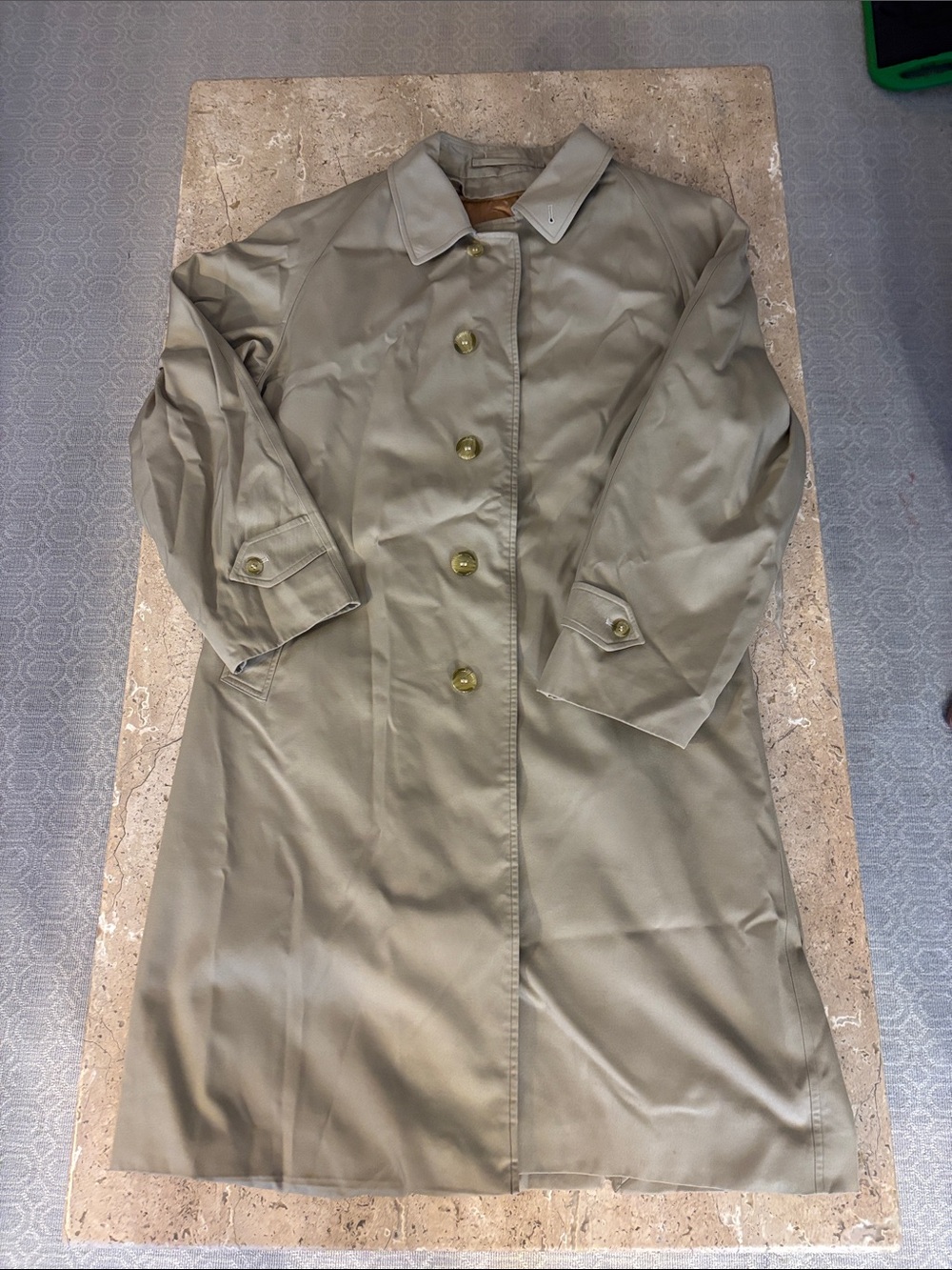 Vintage Burberry  Men’s Tan Trench Coat